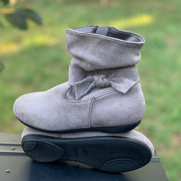 Wonder Nation Toddler Girls Bow Slouch Winter Boot - Picture 4 of 4